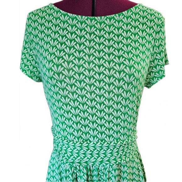 Boden Green A-Line Midi Stretch Dress Short Sleeve Crew Neck With Pockets - Picture 8 of 16